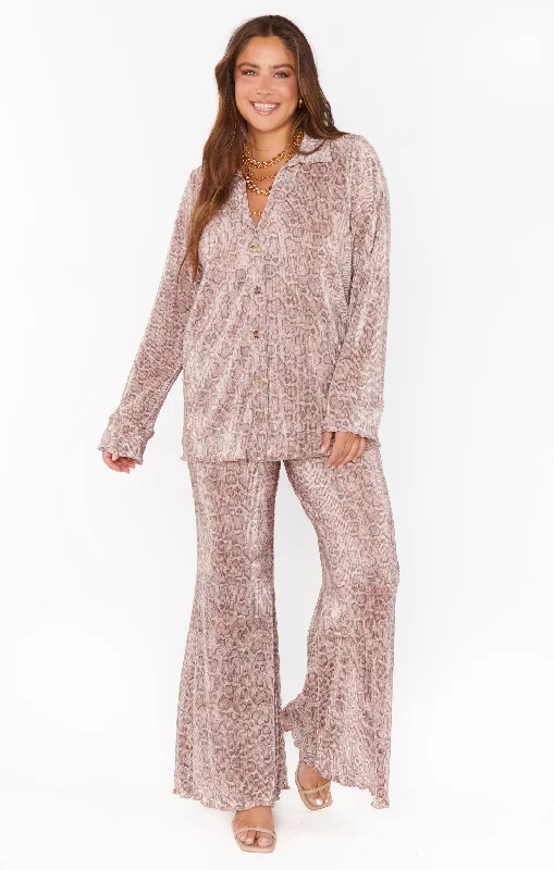 Free Design Overtime Pants ~ Snake Pleat